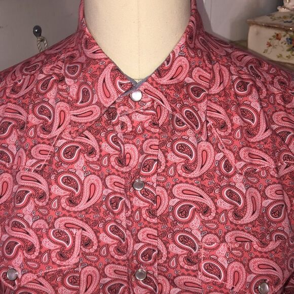 Rodeo’s All Cotton Pink Paisley Swirl Pearl Snap Western Shirt Pockets! Comfy! - Picture 4 of 17